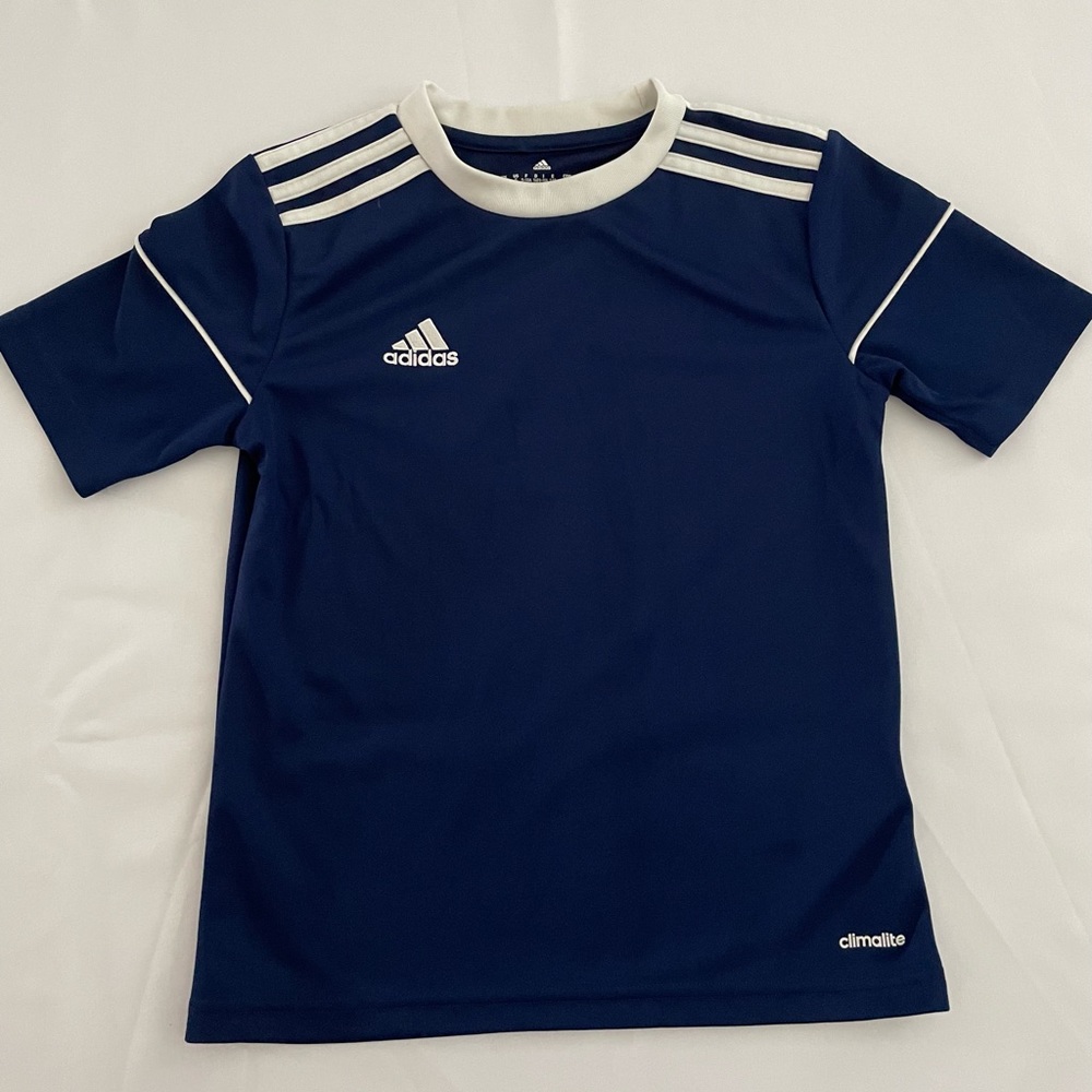 Boys Adidas shirt. Good condition. Color: Navy